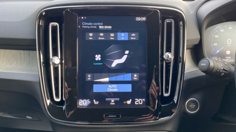 Volvo Xc40 2.0 B4P Inscription Pro 5dr Auto Petrol Estate